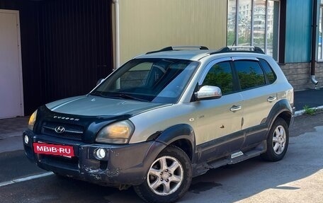 Hyundai Tucson III, 2004 год, 380 000 рублей, 2 фотография