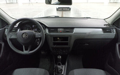 Skoda Rapid I, 2018 год, 1 349 000 рублей, 17 фотография