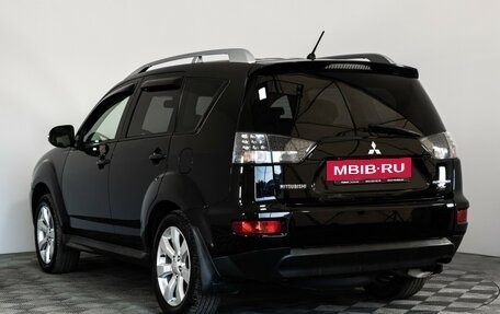 Mitsubishi Outlander III рестайлинг 3, 2010 год, 949 000 рублей, 7 фотография