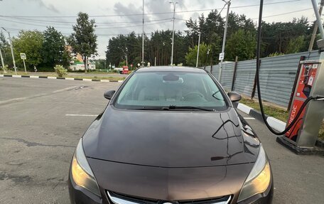 Opel Astra J, 2013 год, 900 000 рублей, 3 фотография