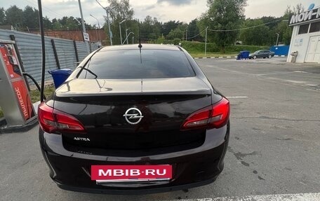 Opel Astra J, 2013 год, 900 000 рублей, 6 фотография