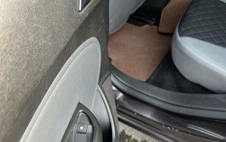 Opel Astra J, 2013 год, 900 000 рублей, 11 фотография
