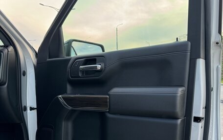 Chevrolet Silverado, 2021 год, 4 900 000 рублей, 19 фотография