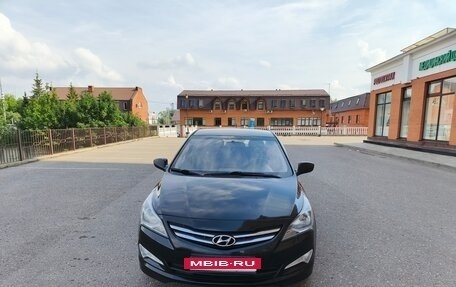 Hyundai Solaris II рестайлинг, 2014 год, 892 000 рублей, 21 фотография