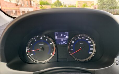 Hyundai Solaris II рестайлинг, 2014 год, 892 000 рублей, 22 фотография