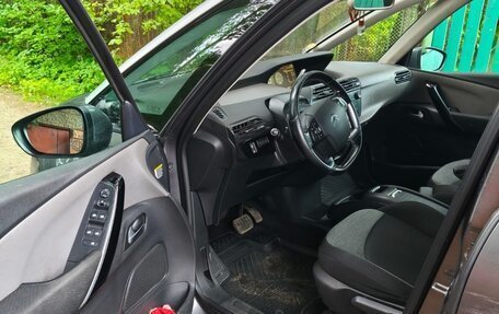 Citroen C4 Picasso II рестайлинг, 2017 год, 1 350 000 рублей, 6 фотография