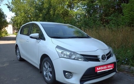 Toyota Verso I, 2014 год, 2 фотография
