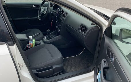 Volkswagen Jetta VI, 2014 год, 750 000 рублей, 6 фотография