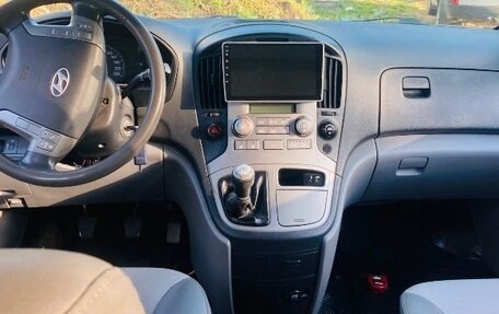 Hyundai Grand Starex Grand Starex I рестайлинг 2, 2008 год, 1 170 000 рублей, 17 фотография