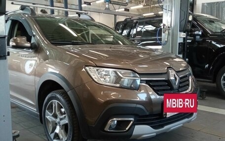 Renault Sandero II рестайлинг, 2018 год, 899 000 рублей, 2 фотография