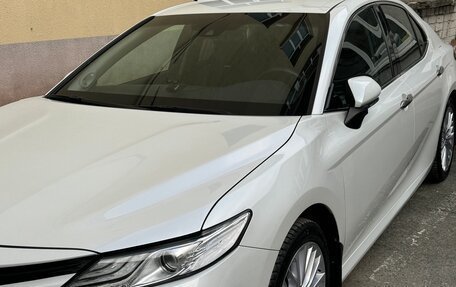 Toyota Camry, 2020 год, 3 850 000 рублей, 3 фотография