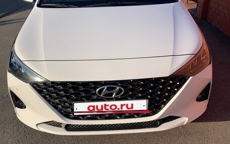 Hyundai Solaris II рестайлинг, 2022 год, 1 780 000 рублей, 2 фотография