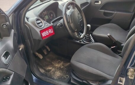 Ford Fiesta, 2006 год, 235 000 рублей, 2 фотография