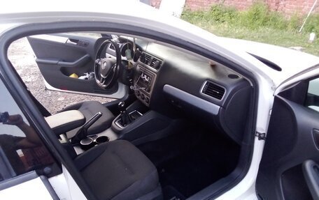 Volkswagen Jetta VI, 2017 год, 1 000 000 рублей, 2 фотография