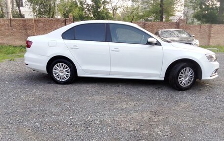 Volkswagen Jetta VI, 2017 год, 1 000 000 рублей, 7 фотография