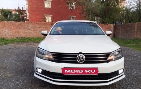 Volkswagen Jetta VI, 2017 год, 1 000 000 рублей, 6 фотография