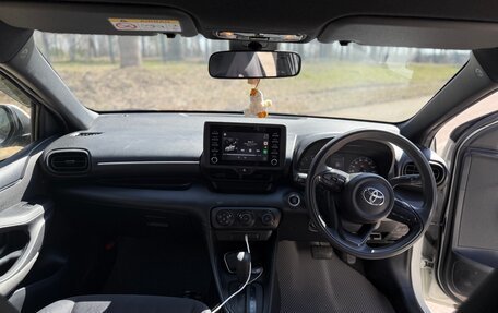 Toyota Yaris, 2020 год, 1 190 000 рублей, 11 фотография