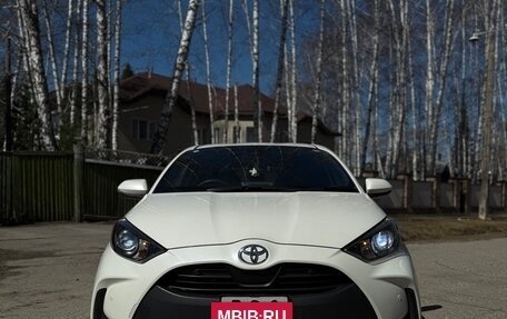 Toyota Yaris, 2020 год, 1 190 000 рублей, 6 фотография