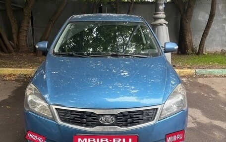 KIA cee'd I рестайлинг, 2011 год, 550 000 рублей, 2 фотография