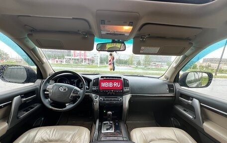 Toyota Land Cruiser 200, 2009 год, 2 580 000 рублей, 14 фотография