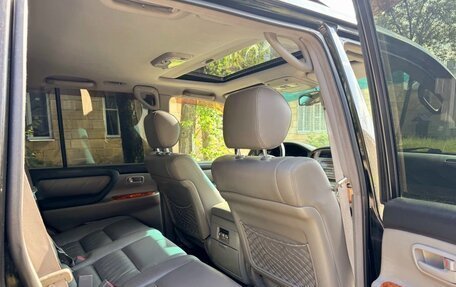 Toyota Land Cruiser 100 рестайлинг 2, 2006 год, 2 500 000 рублей, 11 фотография