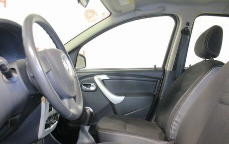Renault Sandero I, 2013 год, 799 000 рублей, 9 фотография