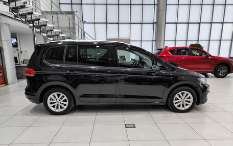 Volkswagen Touran III, 2018 год, 1 490 000 рублей, 8 фотография