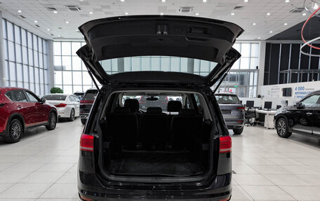 Volkswagen Touran III, 2018 год, 1 490 000 рублей, 14 фотография