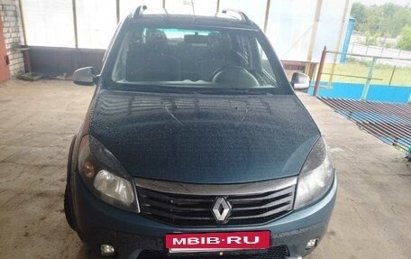 Renault Sandero I, 2013 год, 450 000 рублей, 6 фотография