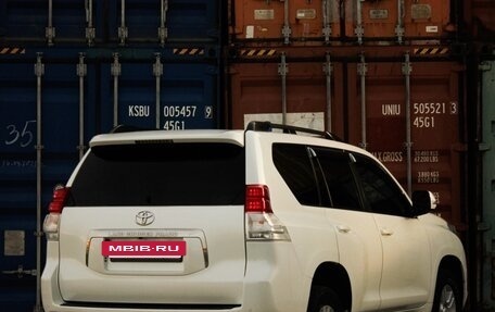 Toyota Land Cruiser Prado 150 рестайлинг 2, 2012 год, 2 900 000 рублей, 6 фотография