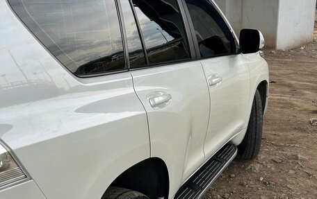 Toyota Land Cruiser Prado 150 рестайлинг 2, 2012 год, 2 900 000 рублей, 15 фотография