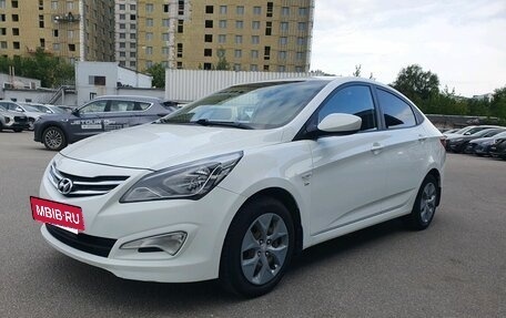 Hyundai Solaris II рестайлинг, 2016 год, 895 000 рублей, 2 фотография