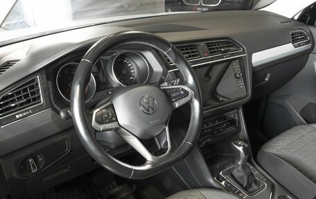 Volkswagen Tiguan II, 2021 год, 2 655 100 рублей, 3 фотография