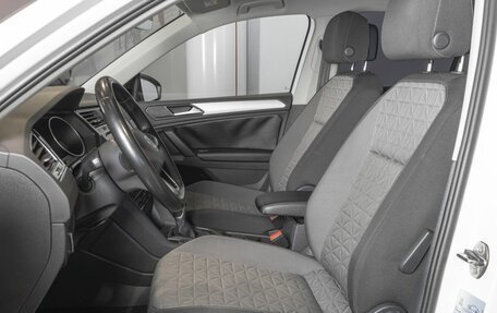 Volkswagen Tiguan II, 2021 год, 2 655 100 рублей, 11 фотография