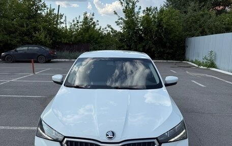 Skoda Rapid II, 2021 год, 1 050 000 рублей, 2 фотография