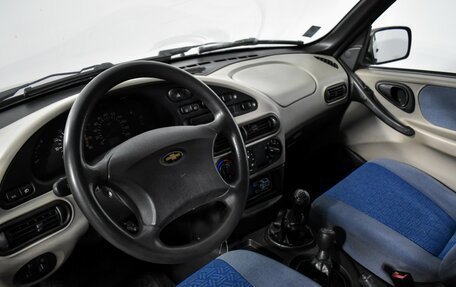 Chevrolet Niva I рестайлинг, 2005 год, 199 000 рублей, 9 фотография