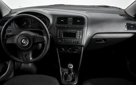 Volkswagen Polo VI (EU Market), 2010 год, 380 000 рублей, 12 фотография