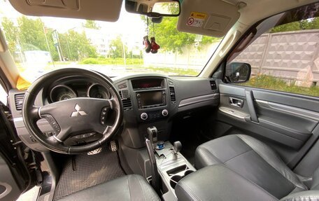 Mitsubishi Pajero IV, 2013 год, 2 750 000 рублей, 15 фотография