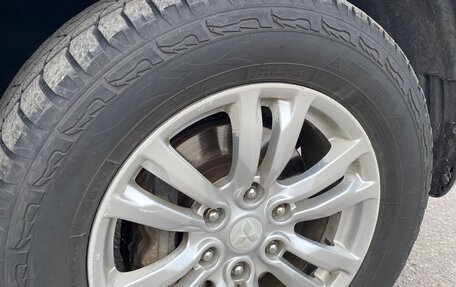 Mitsubishi Pajero IV, 2013 год, 2 750 000 рублей, 24 фотография