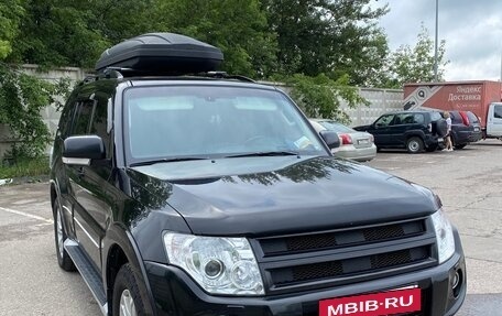 Mitsubishi Pajero IV, 2013 год, 2 750 000 рублей, 2 фотография