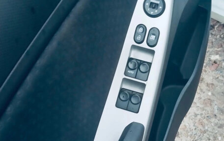 Hyundai Solaris II рестайлинг, 2012 год, 650 000 рублей, 10 фотография