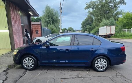 Volkswagen Jetta VI, 2011 год, 850 000 рублей, 6 фотография