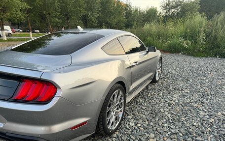Ford Mustang VI рестайлинг, 2020 год, 2 999 000 рублей, 4 фотография