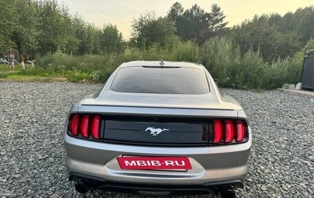 Ford Mustang VI рестайлинг, 2020 год, 2 999 000 рублей, 3 фотография