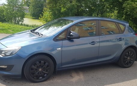 Opel Astra J, 2013 год, 1 100 000 рублей, 2 фотография