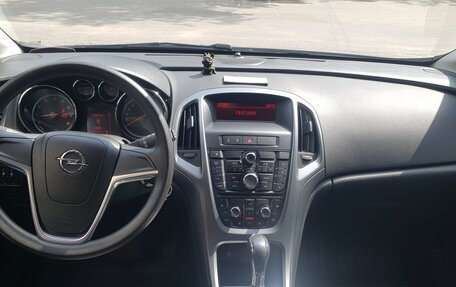 Opel Astra J, 2013 год, 1 100 000 рублей, 27 фотография