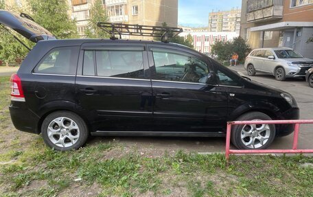 Opel Zafira B, 2011 год, 800 000 рублей, 3 фотография