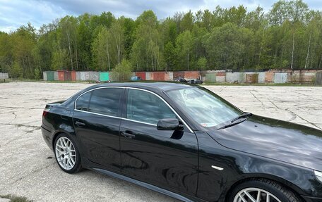 BMW 5 серия, 2004 год, 750 000 рублей, 2 фотография