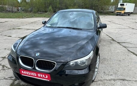 BMW 5 серия, 2004 год, 750 000 рублей, 3 фотография