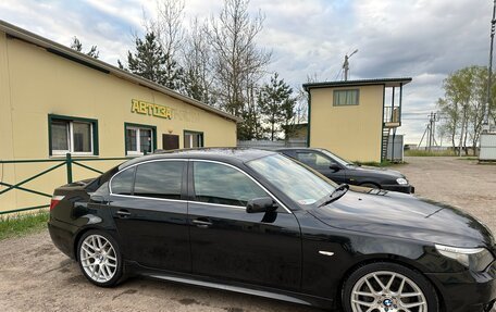 BMW 5 серия, 2004 год, 750 000 рублей, 8 фотография